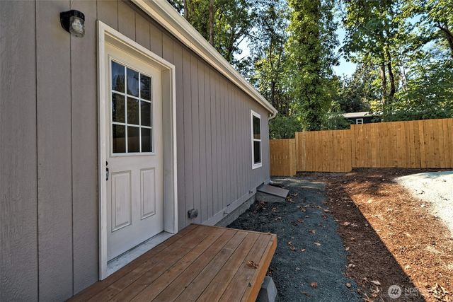 90 E kingston Way, Shelton, WA 98584