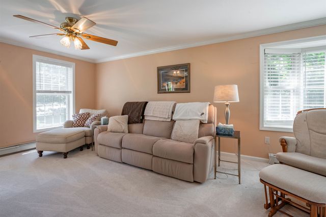 10 Golden Brook Road, Windham, NH 03087