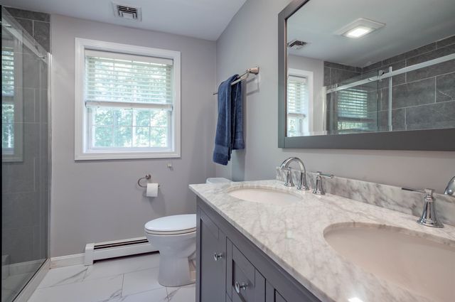 10 Golden Brook Road, Windham, NH 03087
