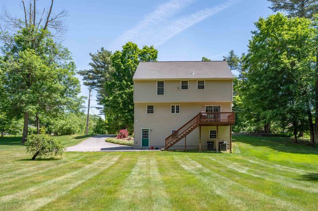10 Golden Brook Road, Windham, NH 03087