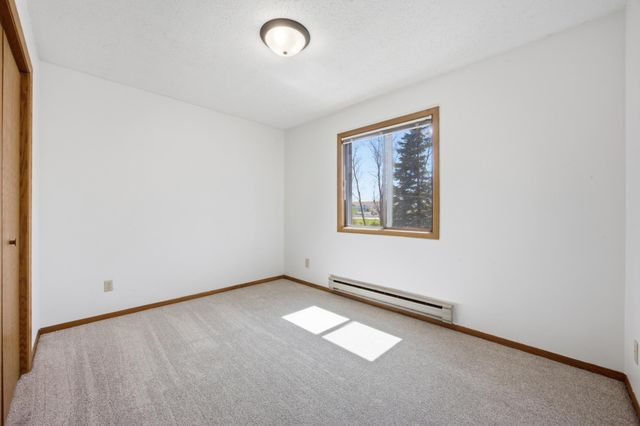 1908 20th Avenue S, Fargo, ND 58103