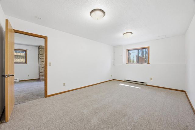 1908 20th Avenue S, Fargo, ND 58103