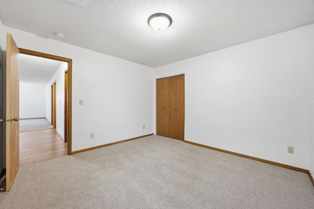 1908 20th Avenue S, Fargo, ND 58103