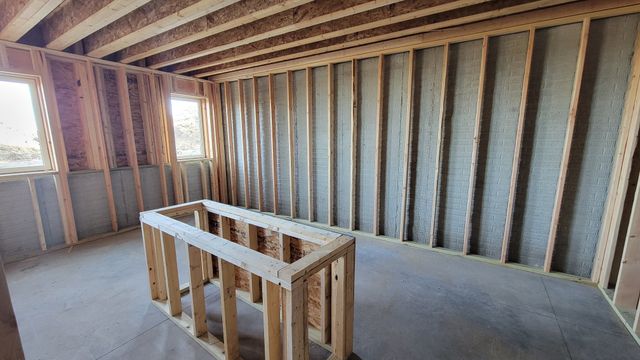 1812 NE Pine Lake Circle, Ankeny, IA 50021