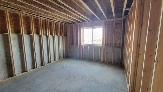 1812 NE Pine Lake Circle, Ankeny, IA 50021