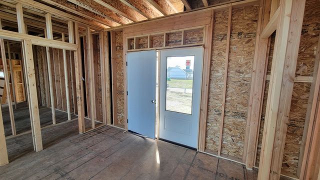 1812 NE Pine Lake Circle, Ankeny, IA 50021