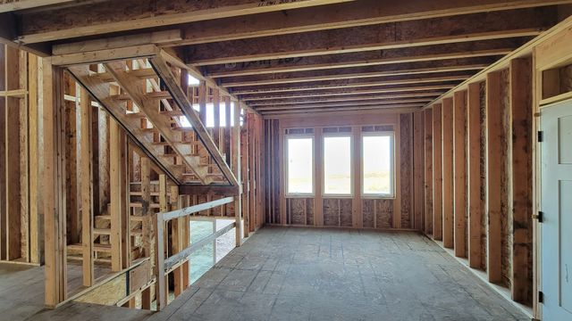 1812 NE Pine Lake Circle, Ankeny, IA 50021