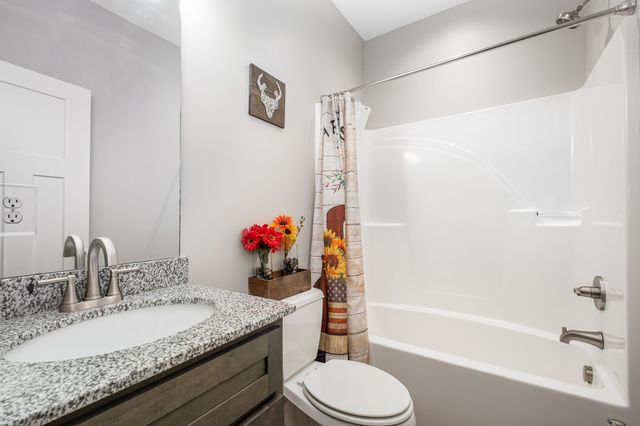 2733 McConnell Rd, Cornersville, TN 37047