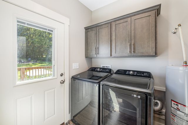 2733 McConnell Rd, Cornersville, TN 37047