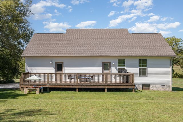 2733 McConnell Rd, Cornersville, TN 37047