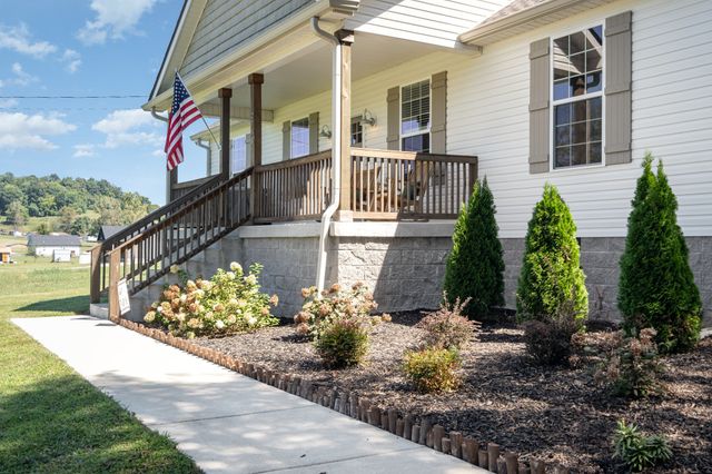 2733 McConnell Rd, Cornersville, TN 37047