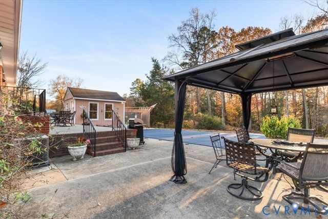 5300 Claridge Dr, Chesterfield, VA 23832