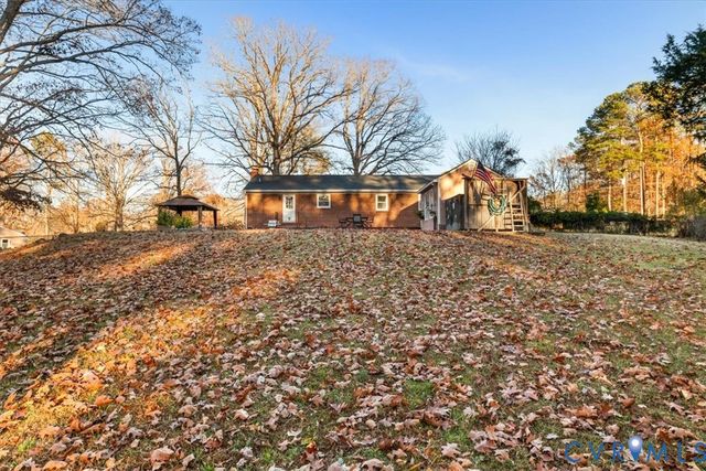 5300 Claridge Dr, Chesterfield, VA 23832