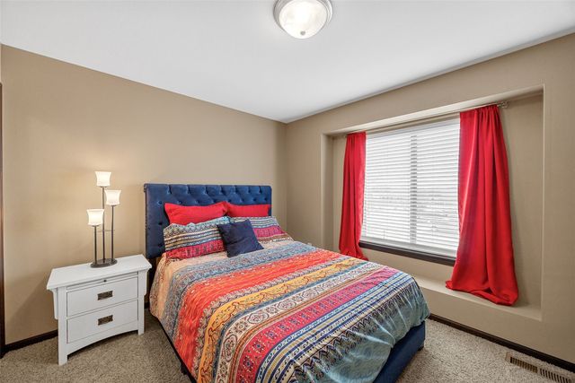 804 Buck St, Tiffin, IA 52340