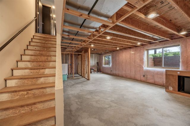 804 Buck St, Tiffin, IA 52340