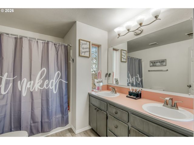 5455 Nw 180TH Pl, Portland, OR 97229