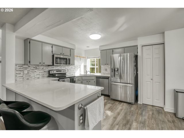 5455 Nw 180TH Pl, Portland, OR 97229