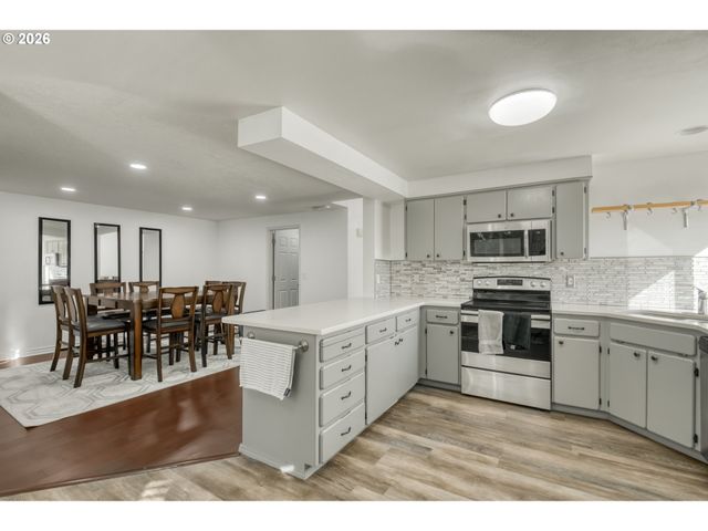 5455 Nw 180TH Pl, Portland, OR 97229