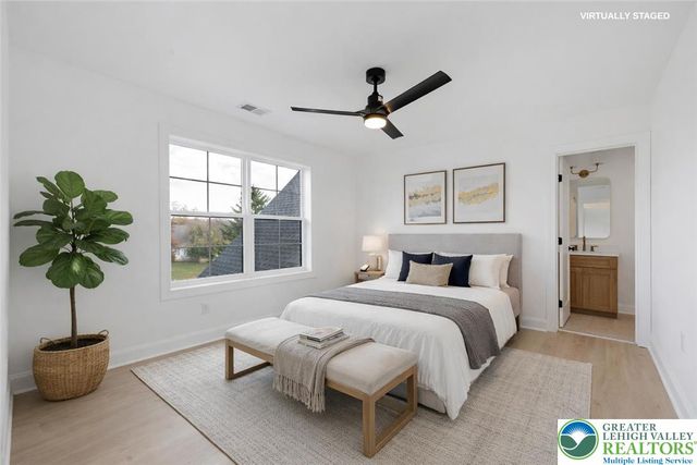 901 Renaldi Road, Wind Gap, PA 18091