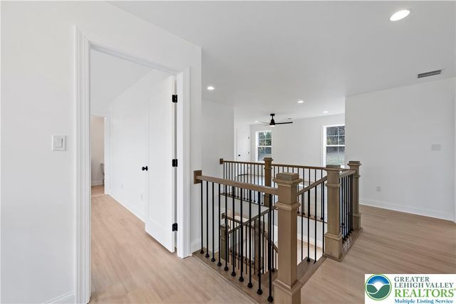 901 Renaldi Road, Wind Gap, PA 18091