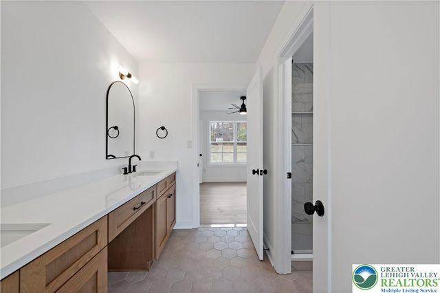 901 Renaldi Road, Wind Gap, PA 18091