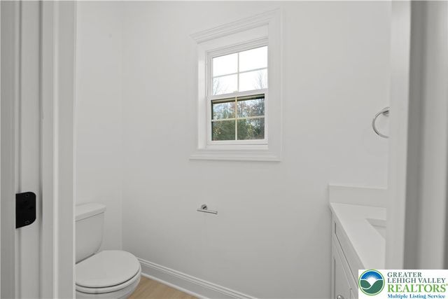 901 Renaldi Road, Wind Gap, PA 18091