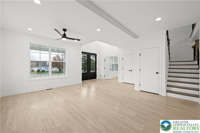 901 Renaldi Road, Wind Gap, PA 18091