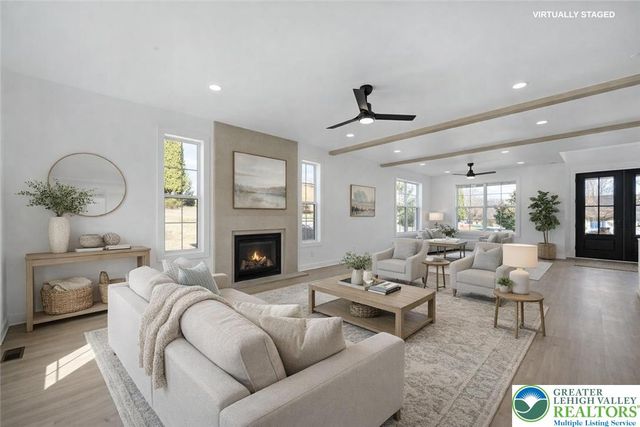 901 Renaldi Road, Wind Gap, PA 18091