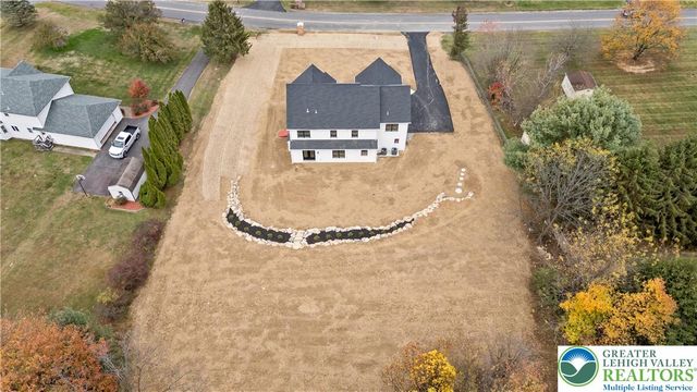 901 Renaldi Road, Wind Gap, PA 18091