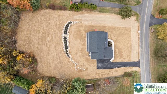 901 Renaldi Road, Wind Gap, PA 18091