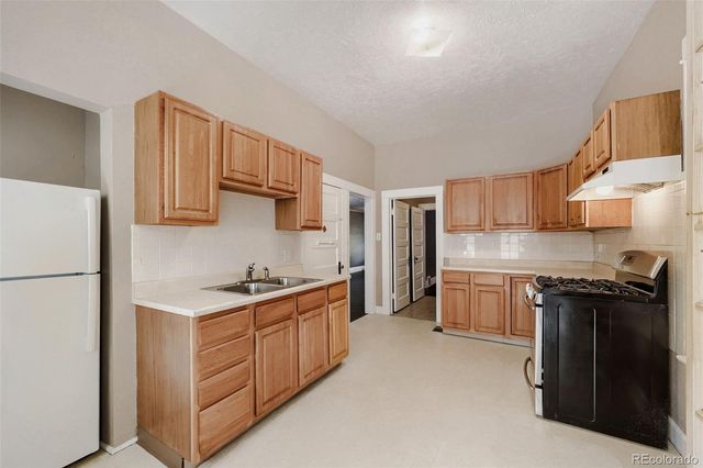 70 Fox Street, Denver, CO 80223