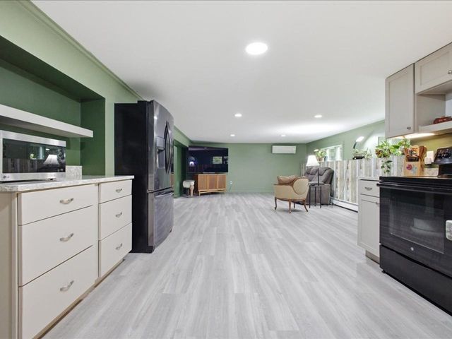 1093 East Hill Road, Richmond, VT 05477