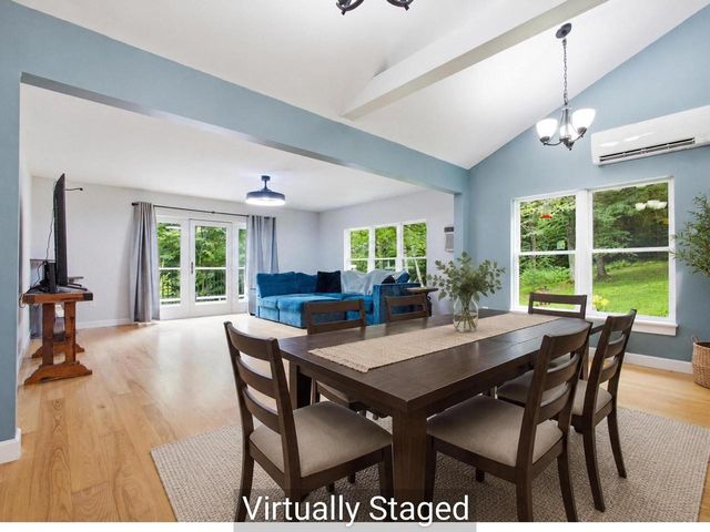 1093 East Hill Road, Richmond, VT 05477