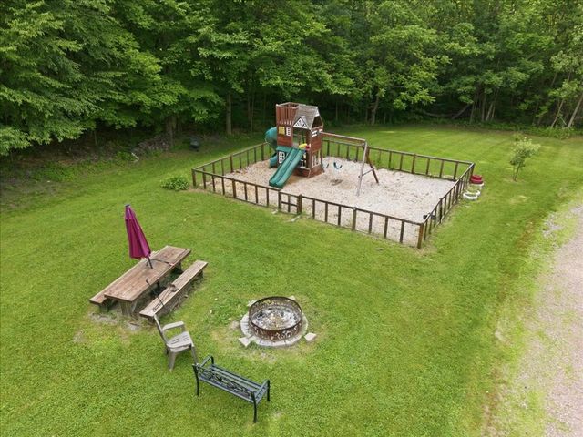 1093 East Hill Road, Richmond, VT 05477