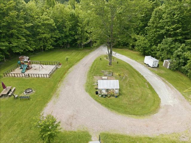 1093 East Hill Road, Richmond, VT 05477