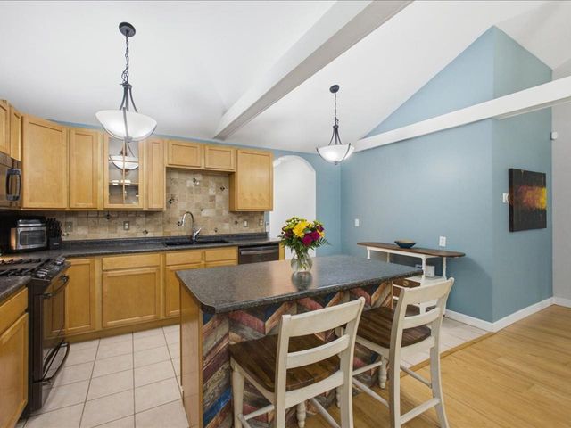 1093 East Hill Road, Richmond, VT 05477