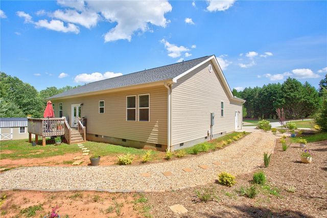 405 Pawnee Drive, Walhalla, SC 29691