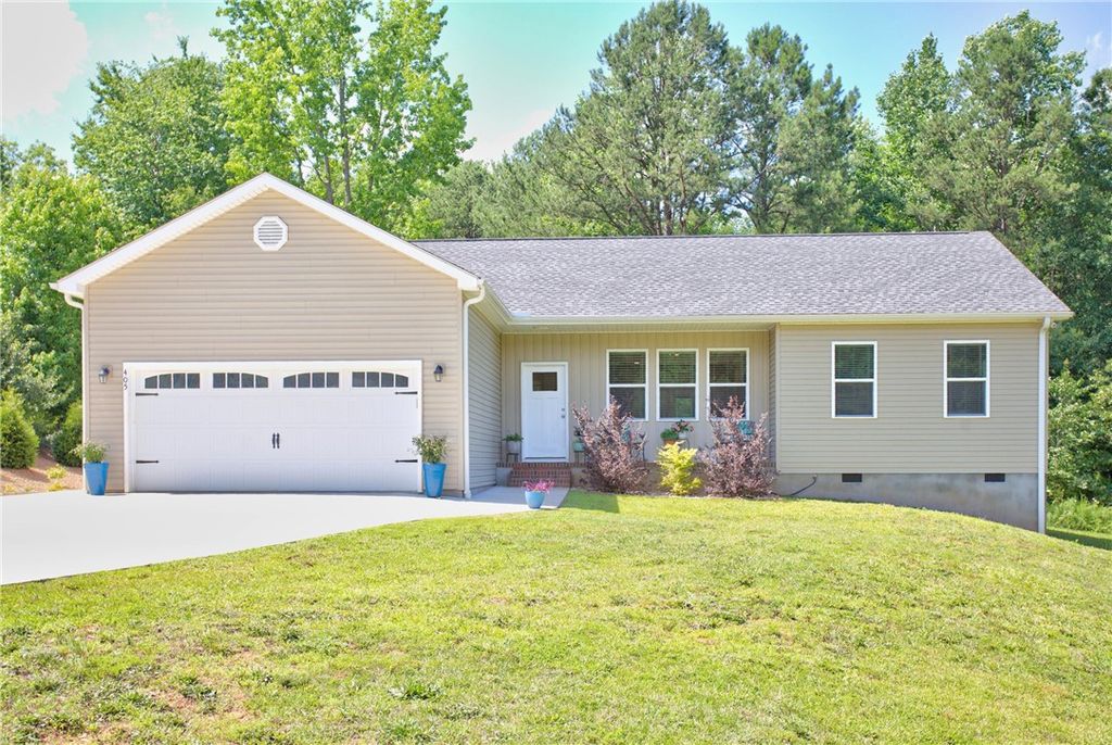 405 Pawnee Drive, Walhalla, SC 29691