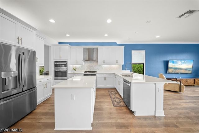 4586 Luminary AVE, Naples, FL 34119