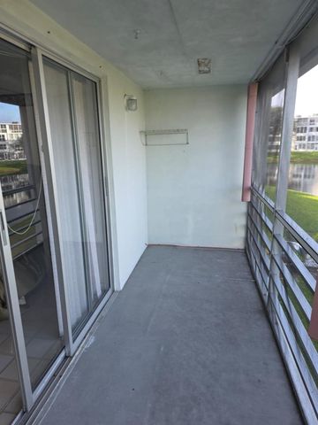 72 Ashby B 72, Deerfield Beach, FL 33442