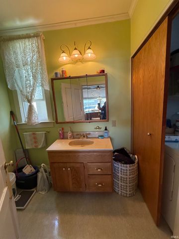 546 CHARLES Street, Huntington, IN 46750