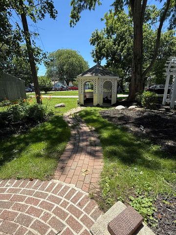 546 CHARLES Street, Huntington, IN 46750