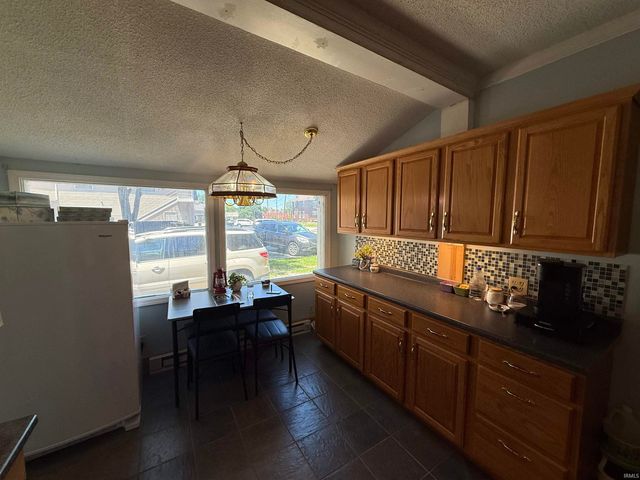 546 CHARLES Street, Huntington, IN 46750