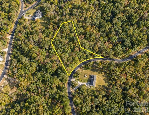250 & 300 Turn-A-Bout Court, Waynesville, NC 28785