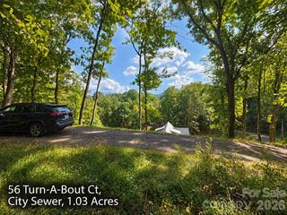 250 & 300 Turn-A-Bout Court, Waynesville, NC 28785