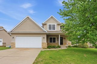 1101 Wild West Drive, Leclaire, IA 52753