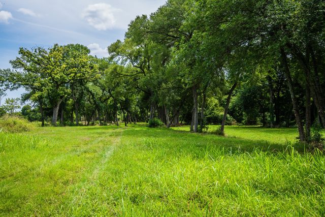 000 Pigg Road, Waxahachie, TX 75165