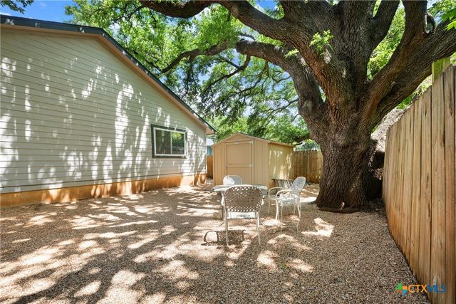 7805 Wakefield Drive, Austin, TX 78749