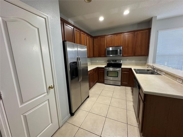 10252 LAKE DISTRICT LANE, Orlando, FL 32832