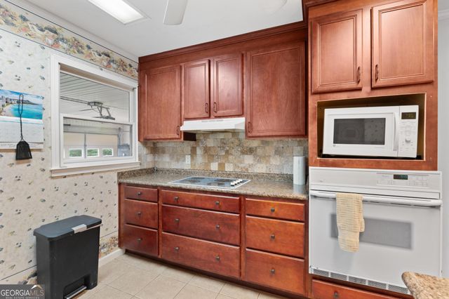 216 S Salem Drive, Mcdonough, GA 30253